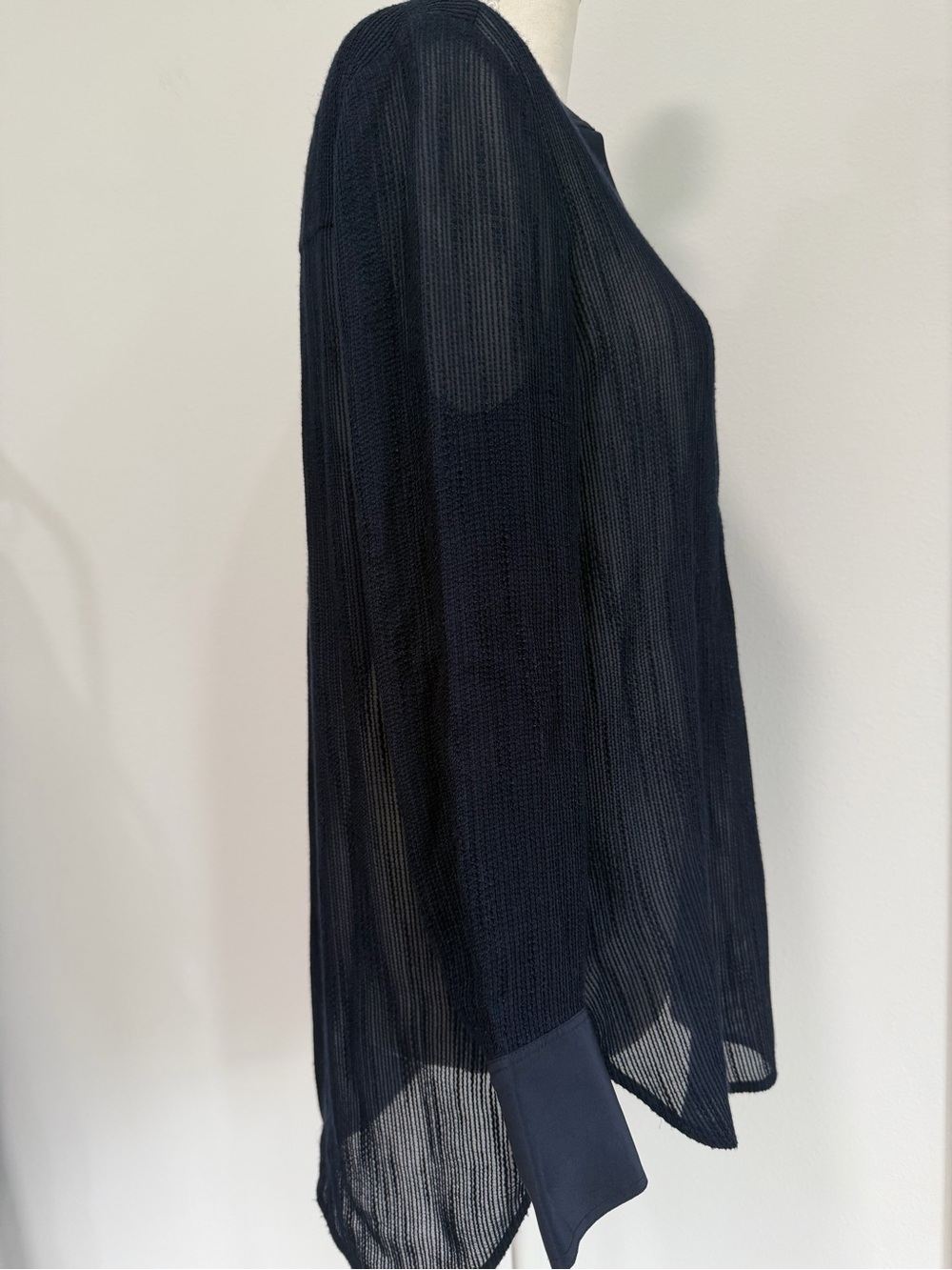 Vince Silk Blend Navy Sheer Blouse Minimalist Luxury Tunic Top Size 4 - Picture 2 of 8
